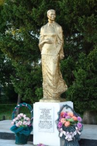 Памятник «Скорбящей матери» Акулине Семеновне Шмариной фото