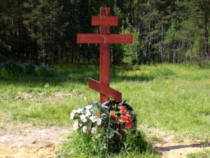 Деревянный крест фото